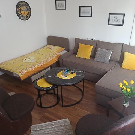Appartamento Apartman Lasta Banja Luka Esterno foto