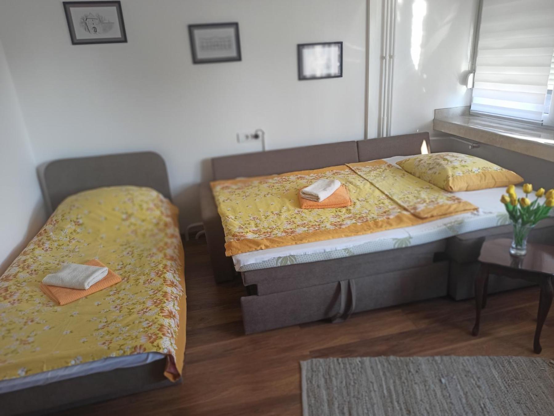 Appartamento Apartman Lasta Banja Luka Esterno foto